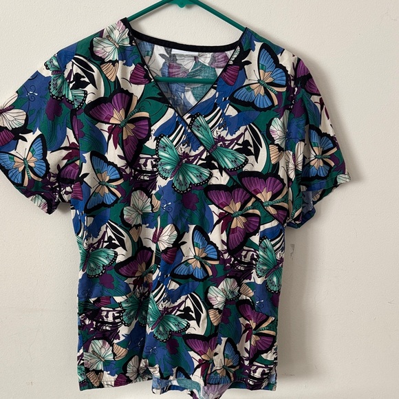 Vera Bradley & other brand Scrub Tops- Lot of 4 - - Picture 12 of 14